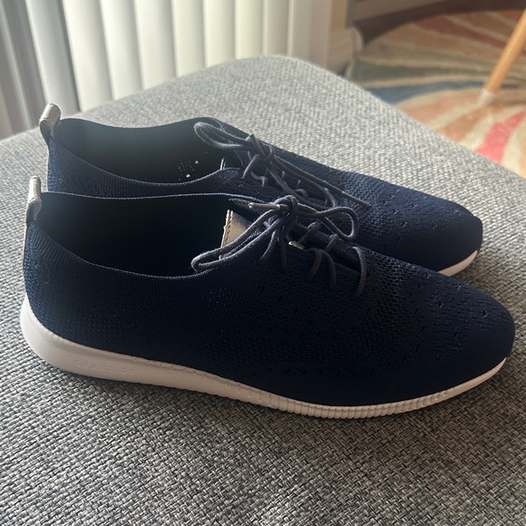 Women’s Cole Haan 2.Zerogrand Navy Blue Knit Sneakers Size 11 - Picture 1 of 8